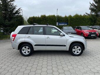 Suzuki Grand Vitara 2.0 JLX - 2
