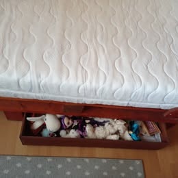 Postele ve stylu palet - 2