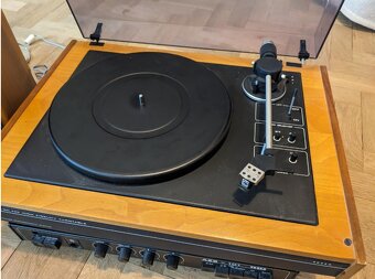 Gramofon TESLA - 2