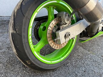 Kawasaki ZX 600 F Ninja - 2