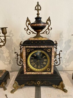 Staré mramorové hodiny. V 49 cm, Š 25 cm, H 16 cm - 2