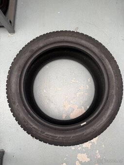 285/45R20 112V - 2