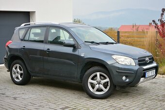 Toyota Rav4 2.2D 100kW, 4x4, SUV, Manual - 2