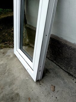 Plastové okno 59 x ,84 cm, Doprava - 2