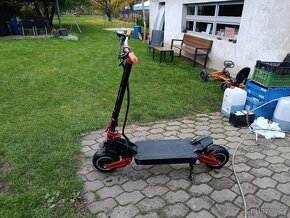 F1 v kolobezkach: Zero 11x / Techlife x9 72v 95 km/h 32ah - - 2