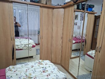 Skříně ,perfektní stav - 2