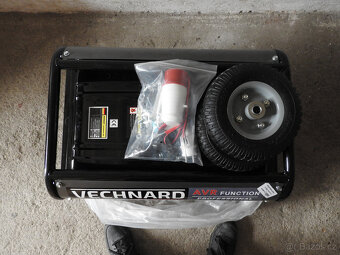 GENERÁTOR 230 V 400V - 2