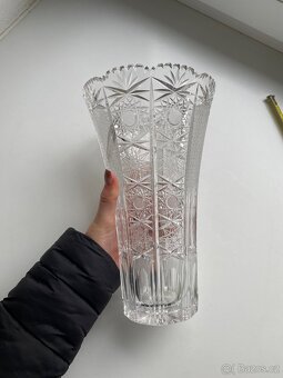 Broušená křišťálová váza - 2