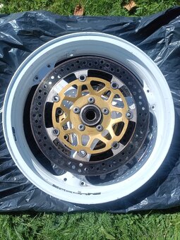 Přední kolo Kawasaki - 2