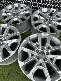 Nová sada Audi Q2 - ORIGINÁL- R18 - 2