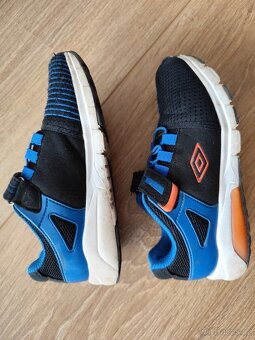 Dětské boty umbro - 2