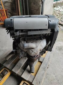 Motor Volvo v40 1,8 - 2