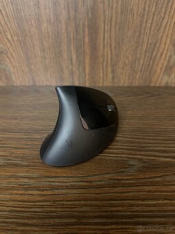 Prodám - Bezdrátová vertikální myš C-TECH - 2