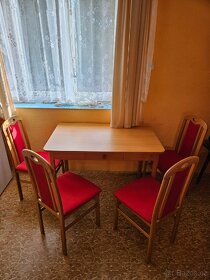 Kuchyňské židle a stůl - 2