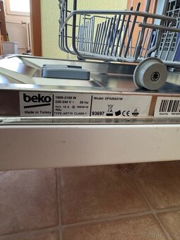 Vestavná myčka nádobí Beko 60 cm - 2