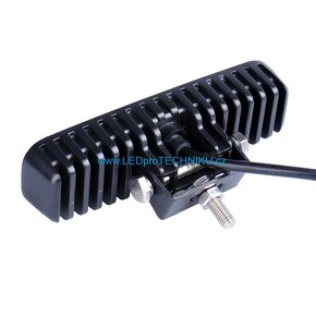 Nové LED světlo (reflektor) hranaté 18W - 2