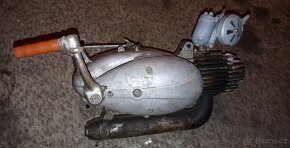 Kompletní motor JAWA pařez zachovalý nepoškozený - 2