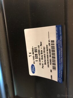 Blatnik zadní pravý FORD FOCUS 5 dveře 08- - 2