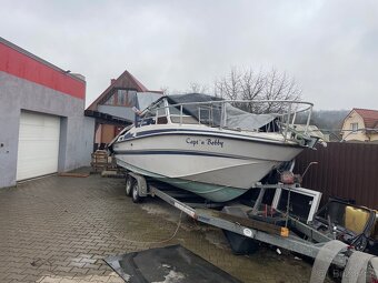 Loď rio 680 - 2