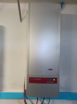 starší,ale plně funkční střídač (měnič) pro FVE Fronius IG P - 2