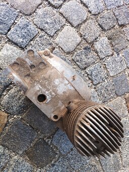 Motor ČZ 125 T - 2