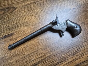 Krásná historická pistole flobertka / ptačnice 6mm Č3 - 2