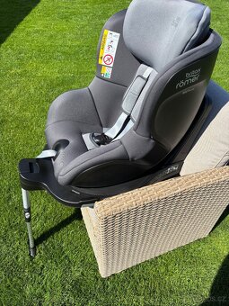 Autosedačka Britax Romer Dualfix M I-size 2023 - 2