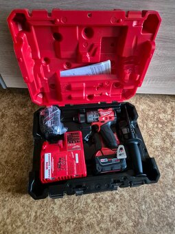 Milwaukee M18 FUEL™ Aku příklepová vrtačka - 2