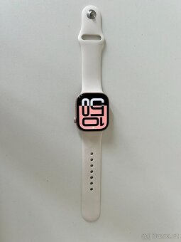 Prodám párkrát použité Apple Watch Series 10 42mm rose gold - 2