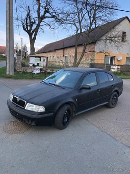 Škoda Octavia 1,9 TDI, 74 KW, rok 2010, klima - 2