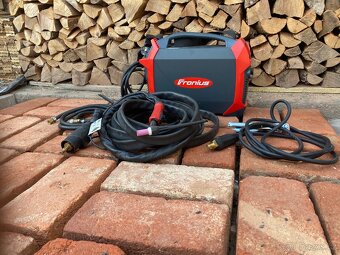 Pulzní svářečka FRONIUS TransTig 170 + hořák + zem.kabel - 2