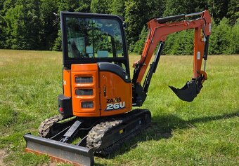 Prodám bagr Hitachi ZX26U-6, rok 2024, hydraulický upínač - 2