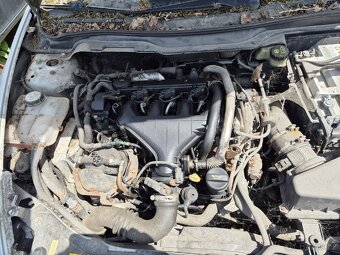 Volvo V50 náhradní díly prodám - 2