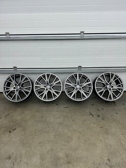 Alu kola AUDI A4 S4 B9 8W Audi Sport R19 - 2