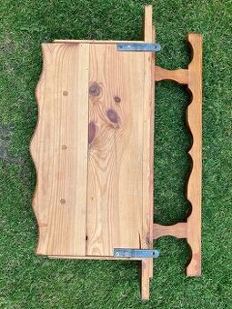 Dřevěná retro police - 2