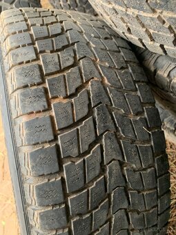 235/70 R16 Dunlop - 2