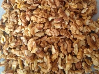 Loupané vlašské ořechy – NOVÁ sklizeň 2025 – dovoz až domů - 2