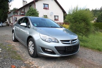 Opel Astra 1.4T 103kW, 2 x Majitel, Servisní kniha - 2