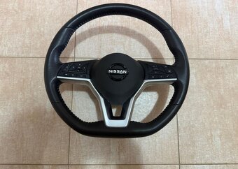 NISSAN PATROL Y60/Y61 - UPRAVENÝ VOLANT - 2