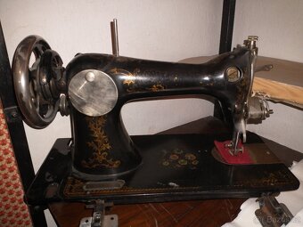 šicí stroj Bobbin - 2