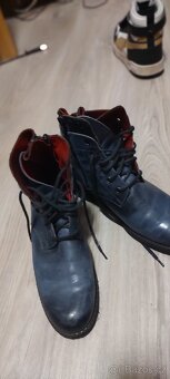 Dámské sněrovací boty Rieker
- 2