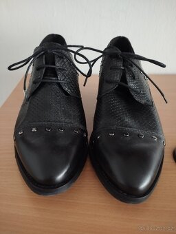 Kožené italské botky vel. 40 - 2