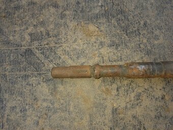 Vrták do betonu Kango - 2