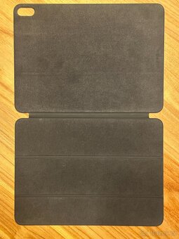 Originál Apple Smart Folio iPad 11" černý - 2