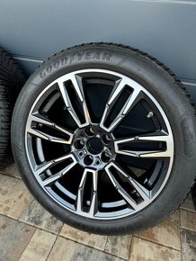 BMW Alu kola 19" +pneu 245/45/19 BMW 5 g60/g61 2023 originá - 2
