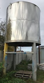 Nerezové silo s vybíráním a šnekovým dopravníkem - 2