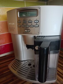 Kávovar DeLonghi - 2
