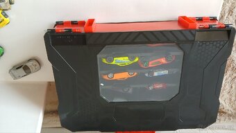 Autíčka s kufříkem - 39ks dle fotek - 2