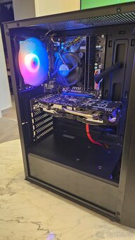 Xeon 1240 V3 (i7 4770) | RX 570 8GB | 16 GB RAM | SSD+HDD - 2