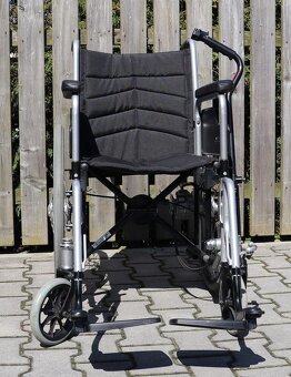 011-Mechanický invalidní vozík Meyra, pohon na levou ruku. - 2